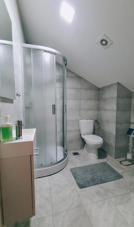 Apartman Castle Tusilovic Zewnętrze zdjęcie