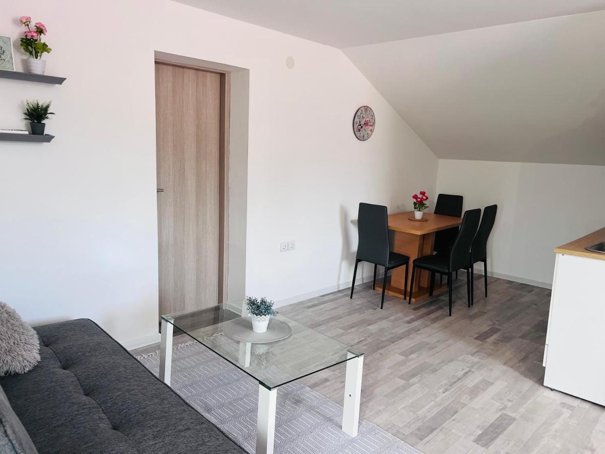 Apartman Castle Tusilovic Zewnętrze zdjęcie