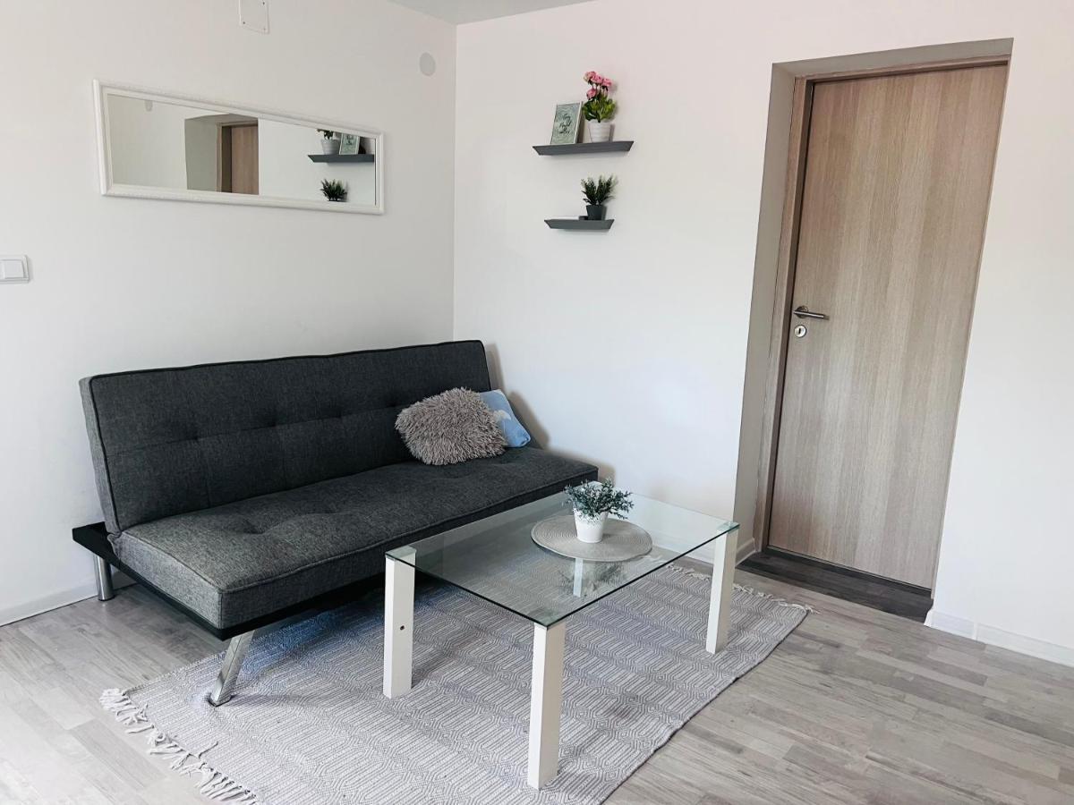 Apartman Castle Tusilovic Zewnętrze zdjęcie