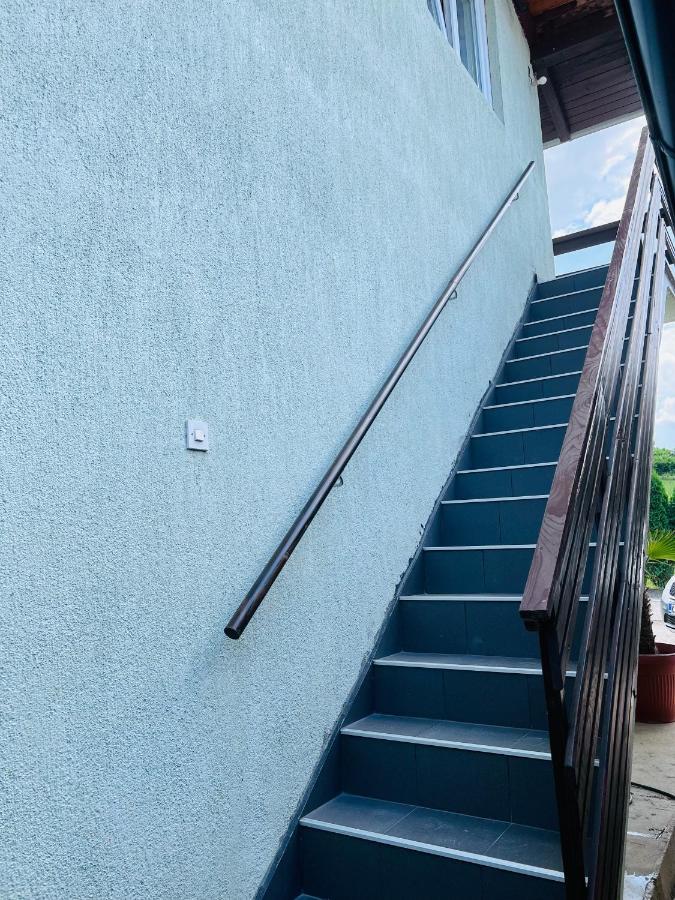 Apartman Castle Tusilovic Zewnętrze zdjęcie